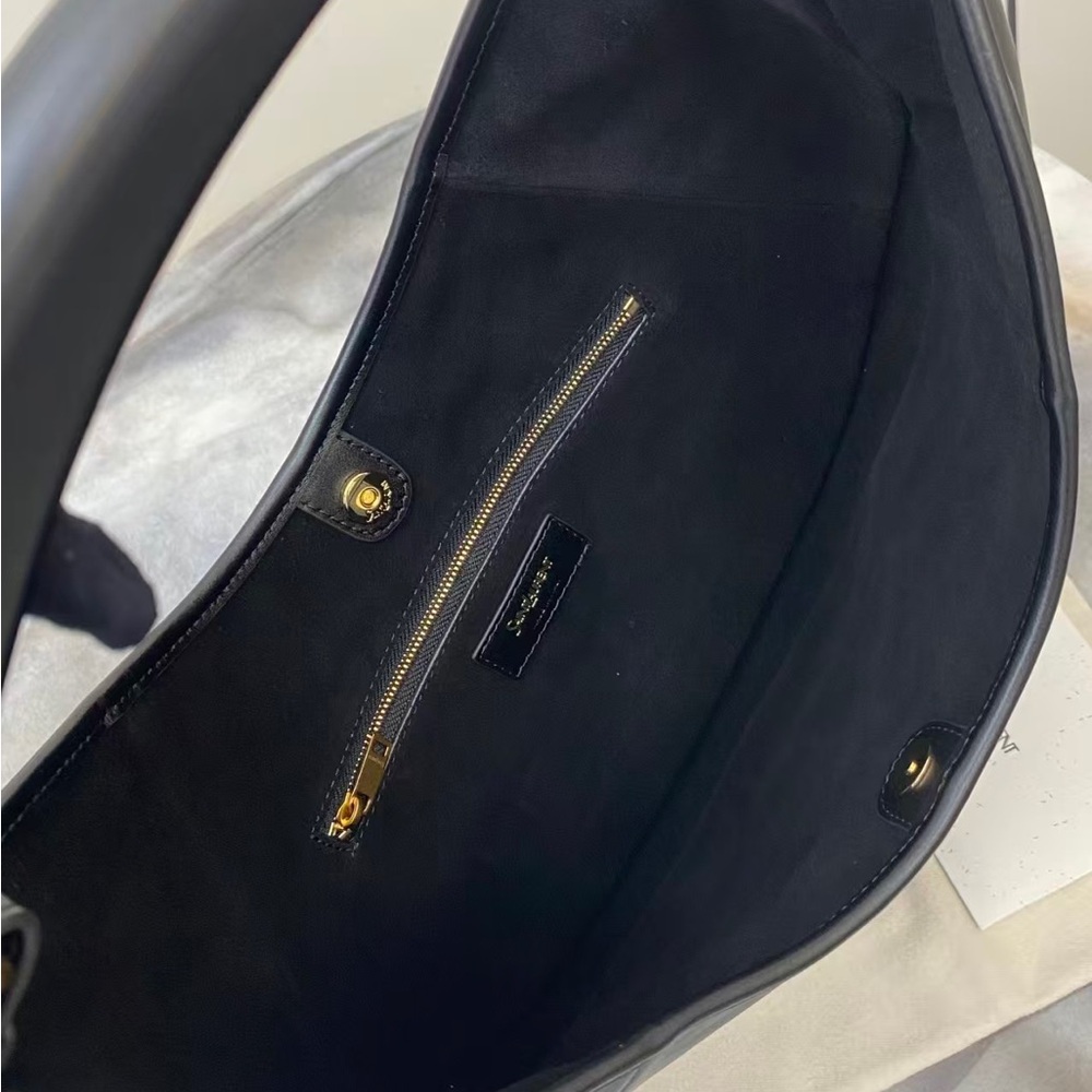 Saint Laurent 2026 New Women's Shoulder & Top-Handle Bag - Picture 7 of 9